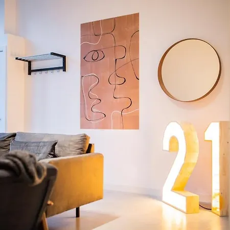 Warm 2 Bedroom Serviced 59m2 -lk21- * Rotterdam