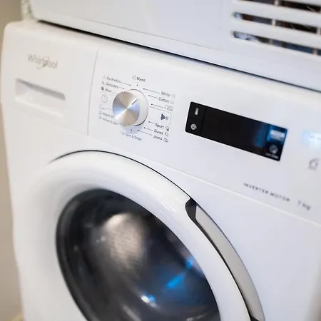 Warm 2 Bedroom Serviced 59m2 -lk21- 아파트 *